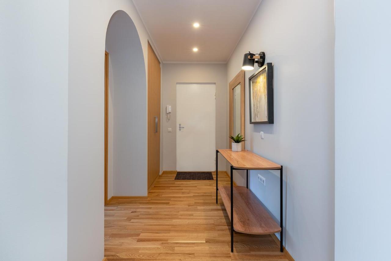 Old Town Luxury Penthouse Apartment With Emajogi View Тарту Екстериор снимка